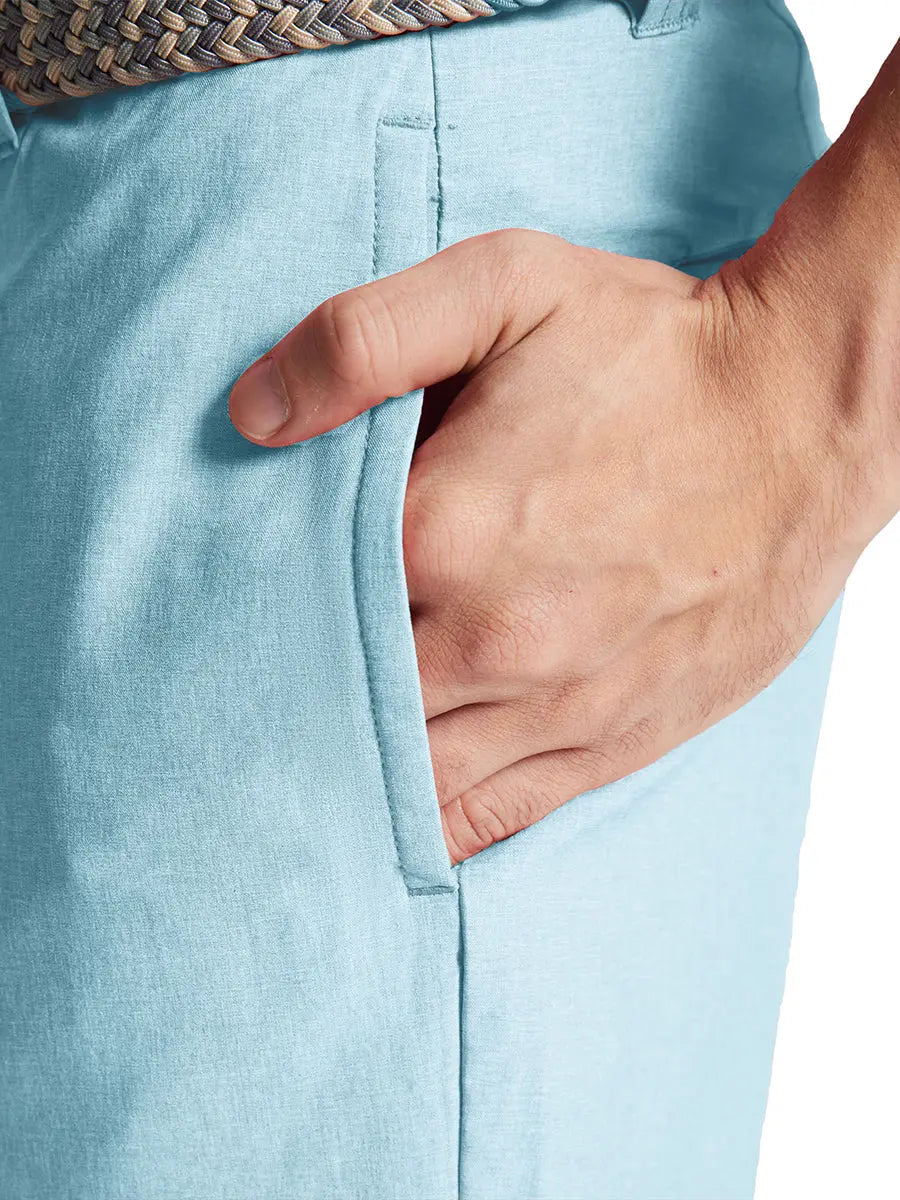 SKY BLUE 9 Inch Heather Performance Golf Shorts detail shot of right hand in side pocket